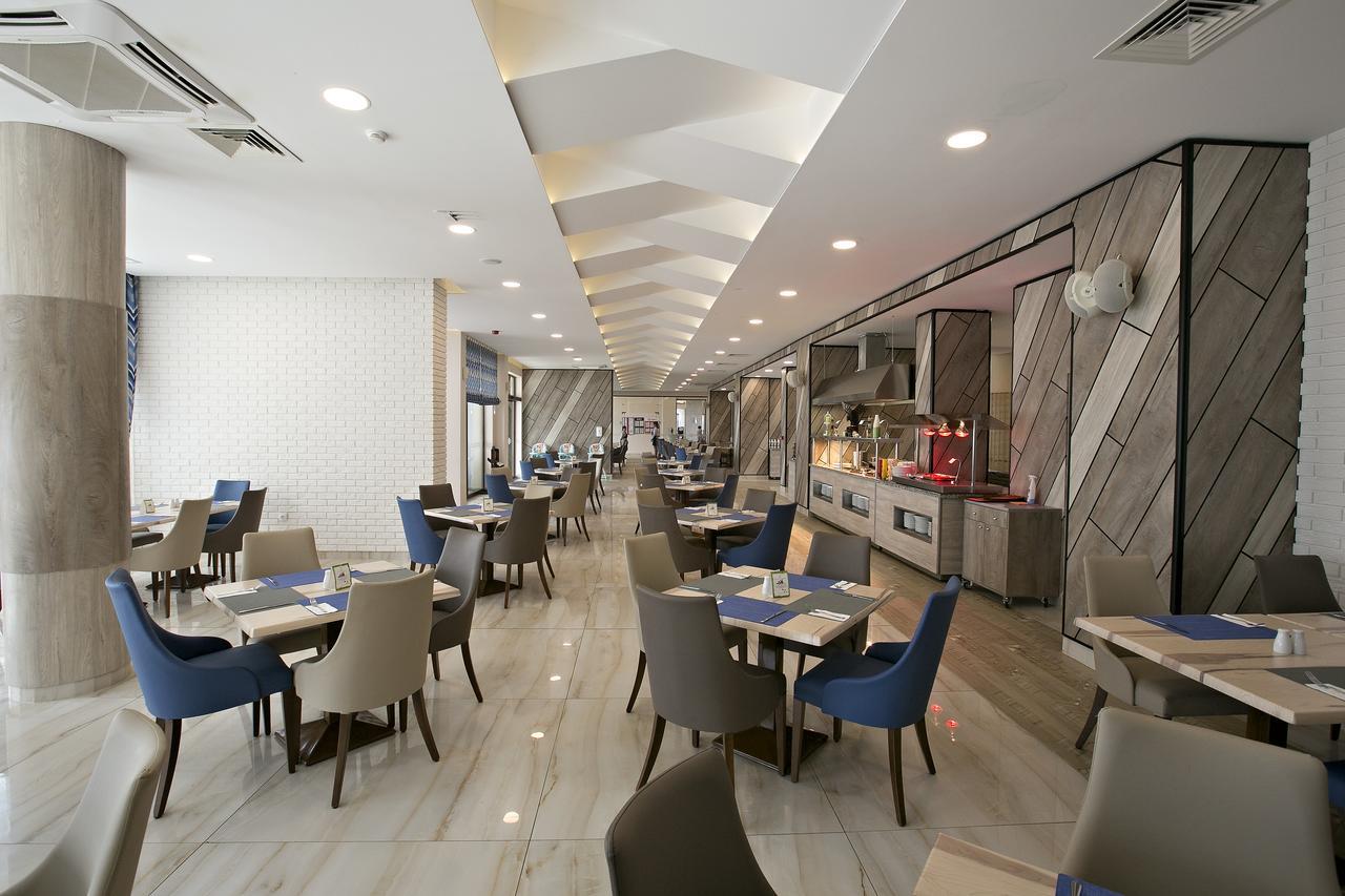 Royal Grand Hotel And Spa Καβάρνα Εξωτερικό φωτογραφία