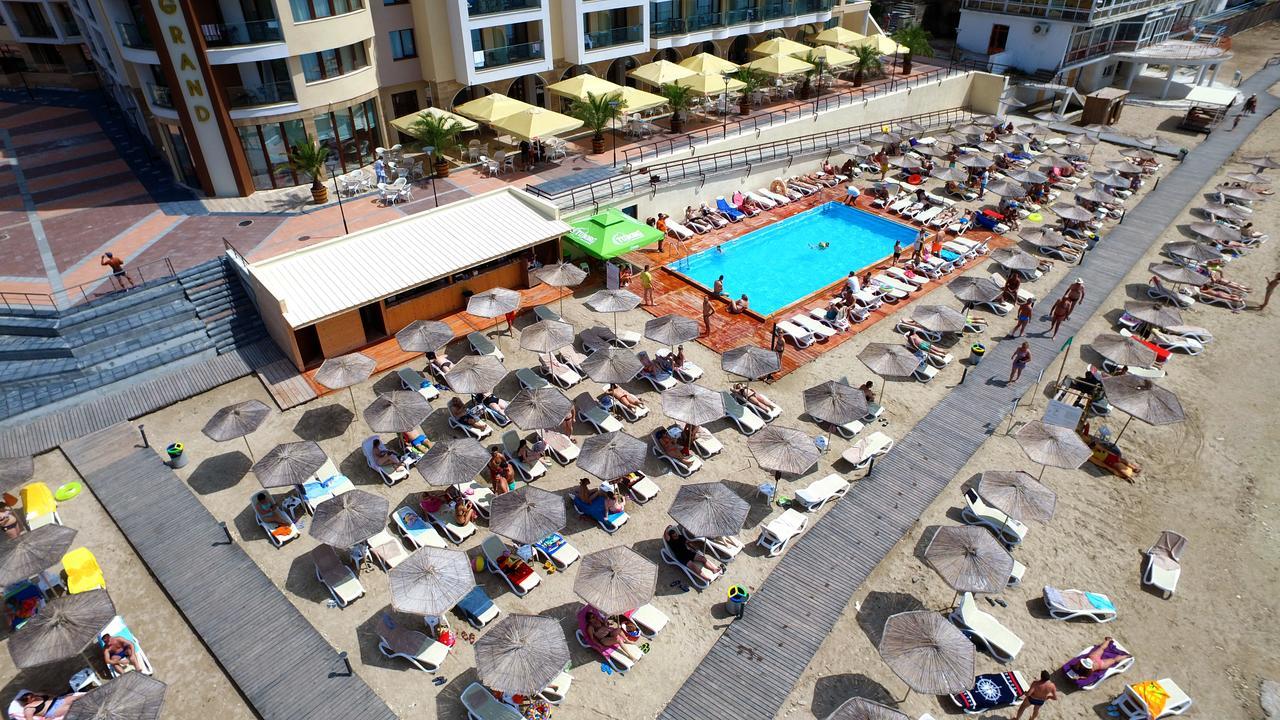 Royal Grand Hotel And Spa Καβάρνα Εξωτερικό φωτογραφία