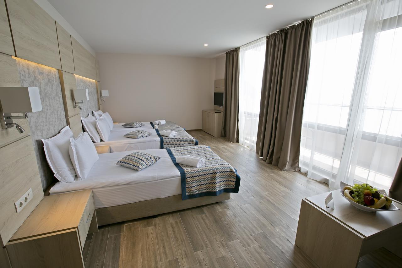 Royal Grand Hotel And Spa Καβάρνα Εξωτερικό φωτογραφία